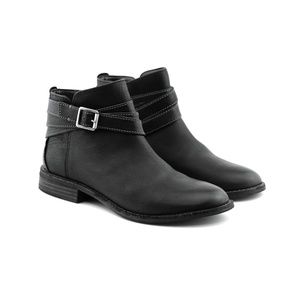 Clarks Maypearl Edie Ankle Boot - US 6